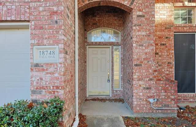 18748 Tall Oak Drive Gallery 3