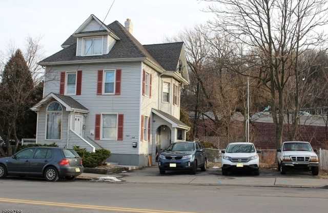 242 E BLACKWELL ST - 242 County Road 513, Dover, NJ 07801