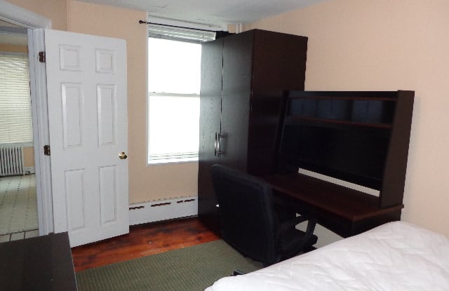 135 Carson Street - 135 Carson Street, Philadelphia, PA 19127