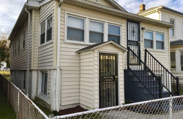 218 Center St Fl 1 - 218 Center St, Dundalk, MD 21222