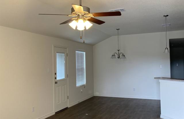 911 Lasso Dr. Gallery 2
