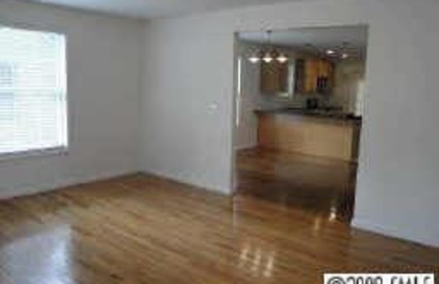 237 Plymouth Avenue Gallery 3