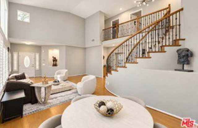20542 Pesaro Way Gallery 4