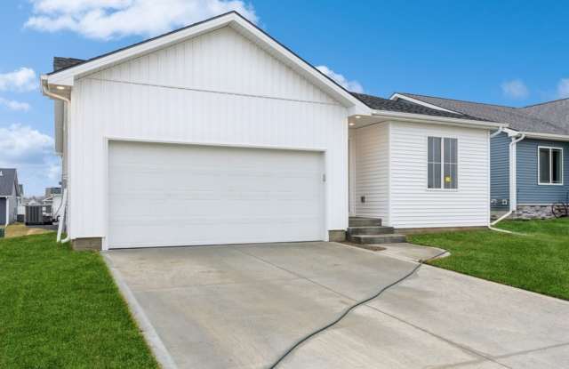 NEW CONSTRUCTION!! 3 Bedroom, 2 Bath Home in Altoona photos photos