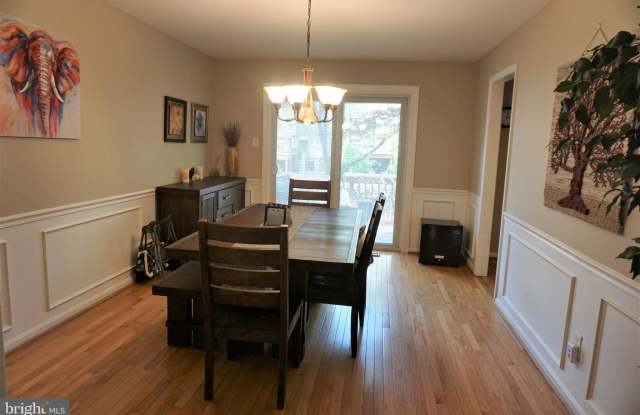 9306 ARLINGTON BOULEVARD Gallery 4