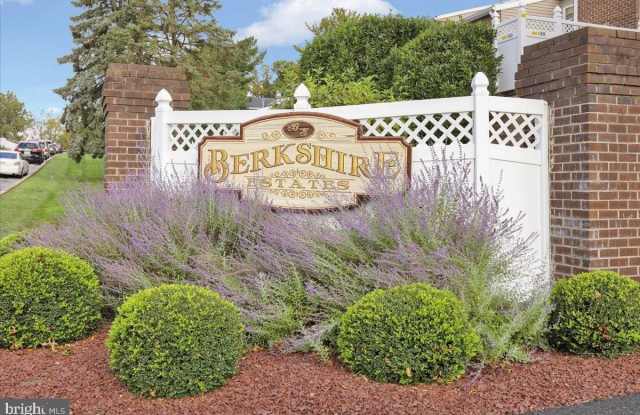 2900 STATE Road unit: I-11 photos photos