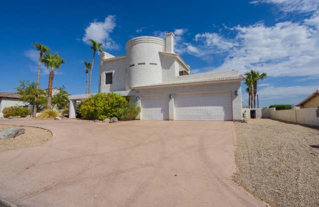 LONG TERM FURNISHED 4 BEDROOM POOL HOME ON THE GOLF COURSE! Gallery 3