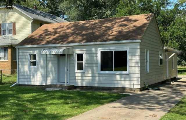 1623 Silverbrook Street - 1623 Silverbrook Street, Niles, MI 49120