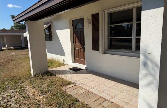 303 Canyon Drive N photos photos