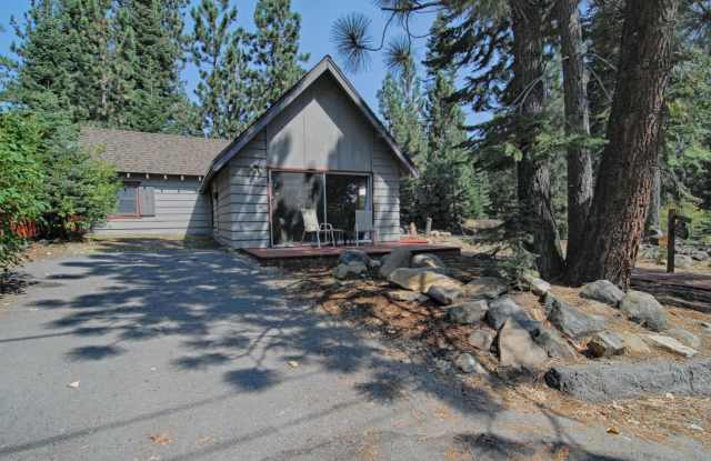 SKI LEASE: "The Jack McCarthy Cabin" Gallery 3