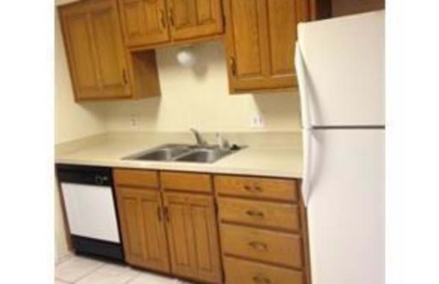 1435 Palmnold Circle West Gallery 3