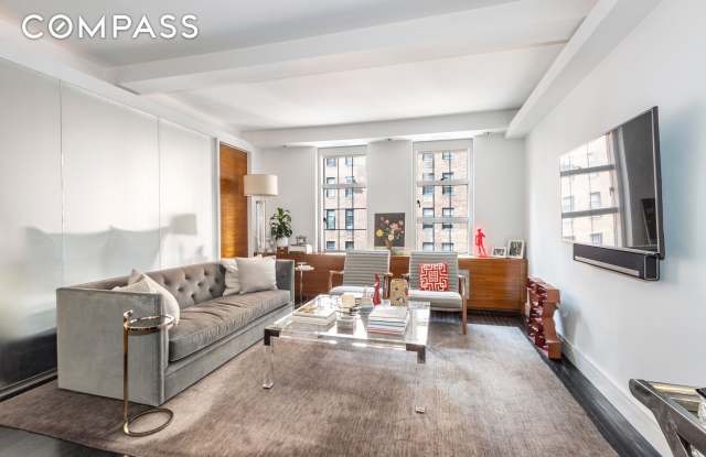 470 West 24th Street photos photos