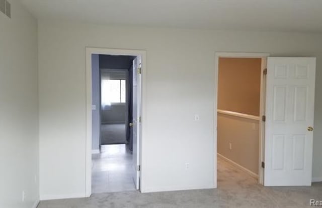 4815 RIVERCREST Drive Gallery 2