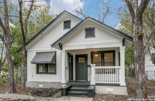 1035 W Elsmere photos photos