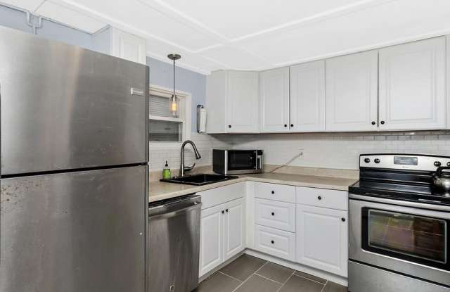 2 Filias Cir unit: B photos photos