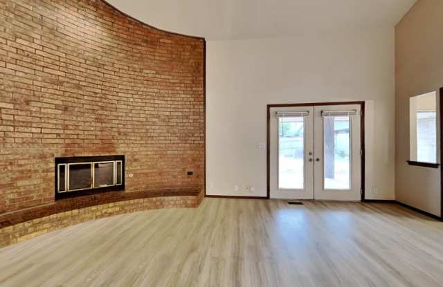 2200 Sandy Creek Trl Gallery 2