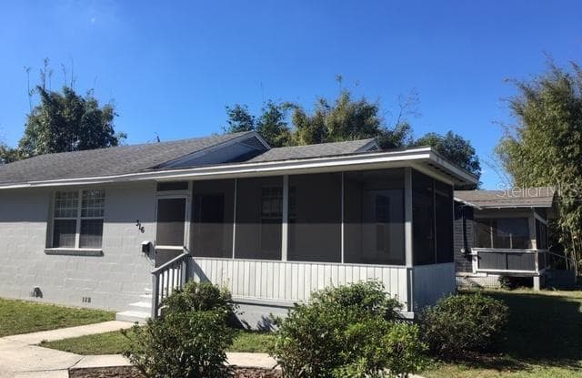 312 W PARK STREET - 312 West Park Street, Lakeland, FL 33803