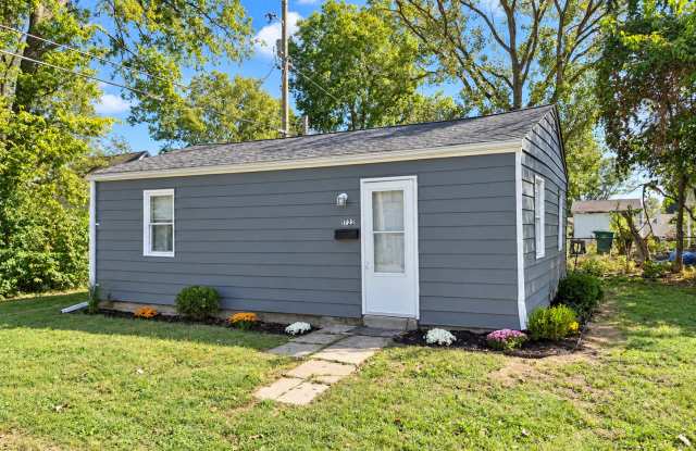 1722 South Daly Avenue Gallery 2