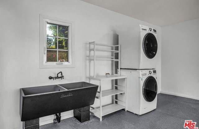 629 North Rexford Drive - 629 North Rexford Drive, Beverly Hills, CA 90210