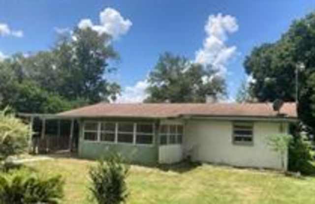 228 Marveline Drive Gallery 2