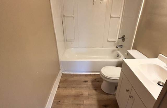 1528 Lynn Garden Dr photos photos