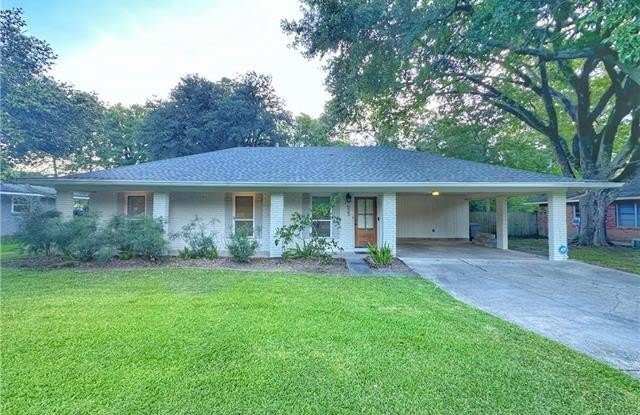 523 MAXINE Drive photos photos