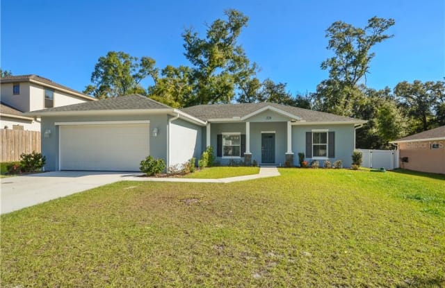 326 STONEBRIDGE LANE - 326 Stonebridge Lane, Orange City, FL 32763