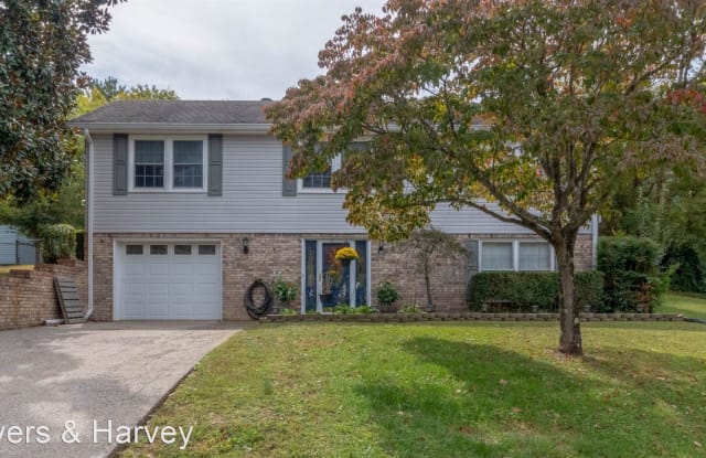 306 Grassland Drive - 306 Grassland Drive, Clarksville, TN 37043
