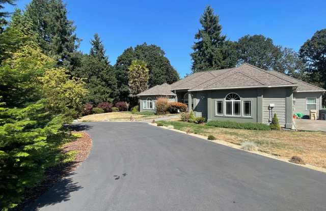 Beautiful 4 Bedroom on 2.5 Acres! - 37410 Agate Drive, Linn County, OR 97355