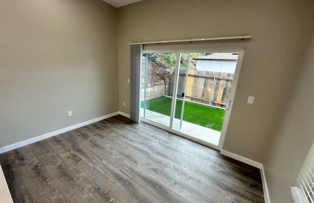 Built in 2025! 4 Bedroom House with High Ceilings Gallery 3