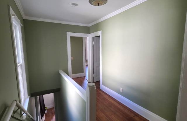 519 Swan Street - upper Gallery 3