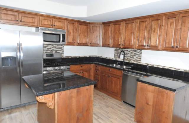 15547 S Thunder Gulch Dr Gallery 2