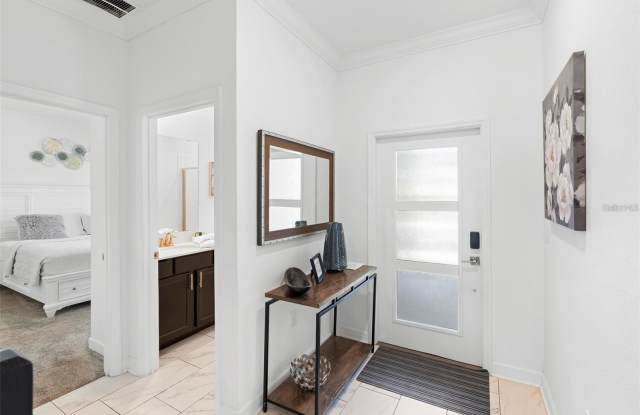 1090 SPLASH SHOT Place Gallery 3