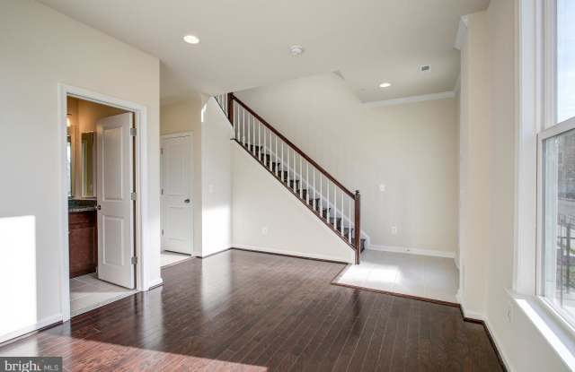 14596 LAKESTONE DRIVE Gallery 3