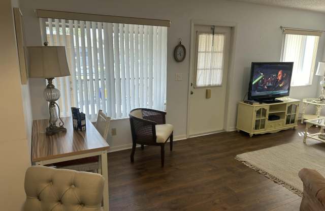 439 Pine Glen Lane Gallery 3