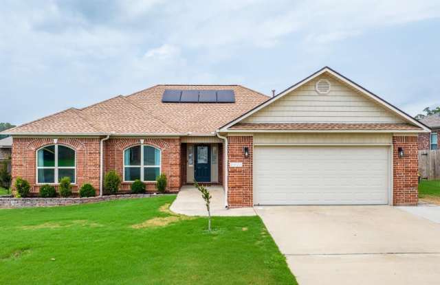 2423 Palisade Drive Gallery 2