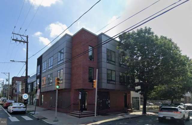 2001 FRANKFORD AVE photos photos