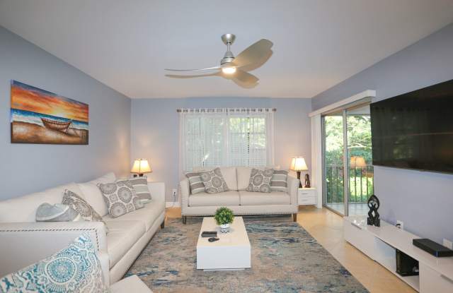 ***NAPLES BATH AND TENNIS***2BEDS/2BATH***NEWLY RENOVATED***SEASONAL RENTAL*** photos photos