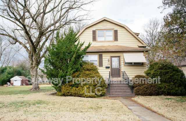 37 Claypoole Ave photos photos
