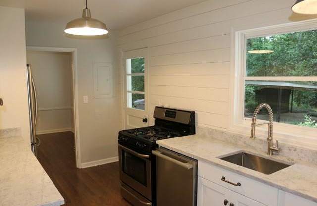 2509 Ridgewood Road NW Gallery 3