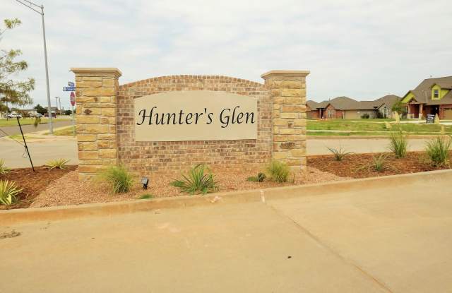 For Lease: 308 Stoneridge  Drive Moore, Ok. 73160 Available mid December 2022 photos photos