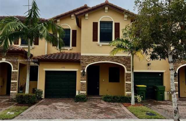 146 SE 34th Ter photos photos