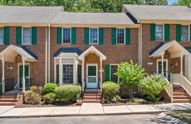 4BR Brick Townhome in Woodcroft with Deck & Wooded Views photos photos