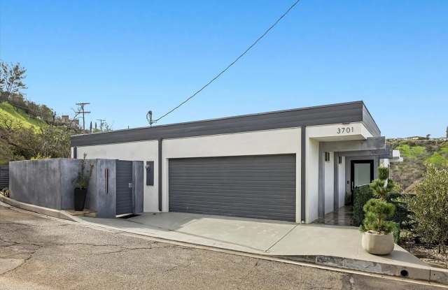 3701 Oakfield Dr photos photos