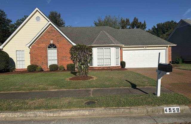 4558 Kings Grant Drive Gallery 2