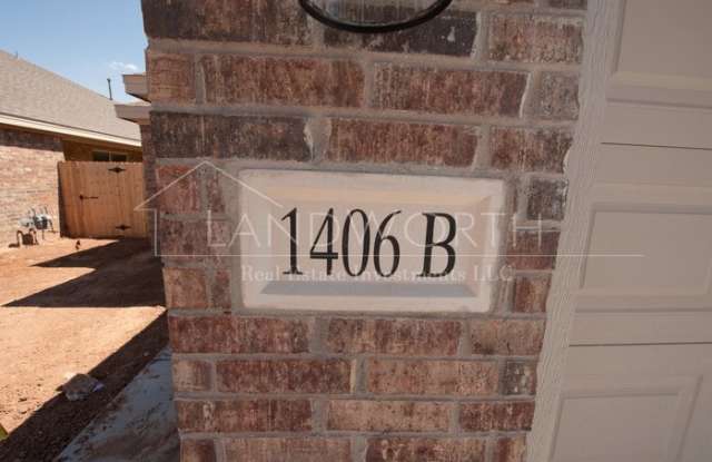 1408 15th Street - 1408 15th Street, Shallowater, TX 79363