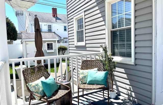108 N Wilson (WINTER RENTAL) Ave #A Gallery 2
