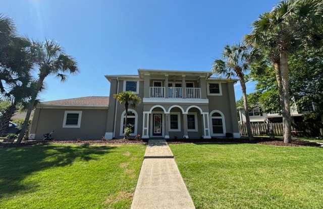 826 Blvd Of The Champions Shalimar, FL 32579 photos photos
