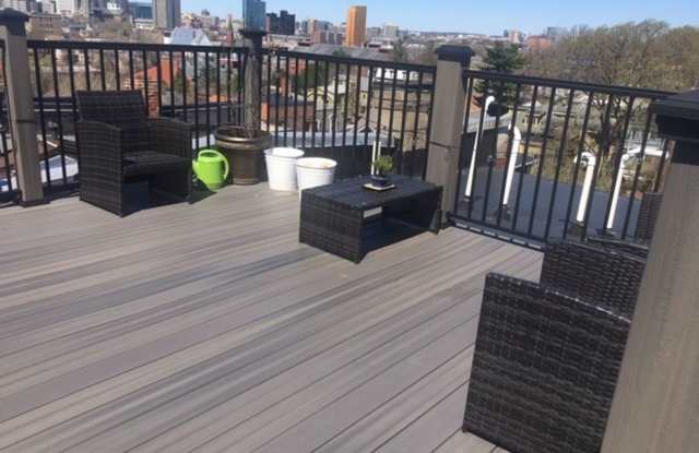 Beautiful Modern 4 bed unit with a rooftop deck! Gallery 3