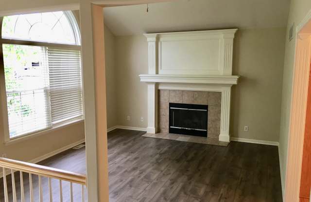 612 North East Cumberland Drive - 612 NE Cumberland Dr, Blue Springs, MO 64014